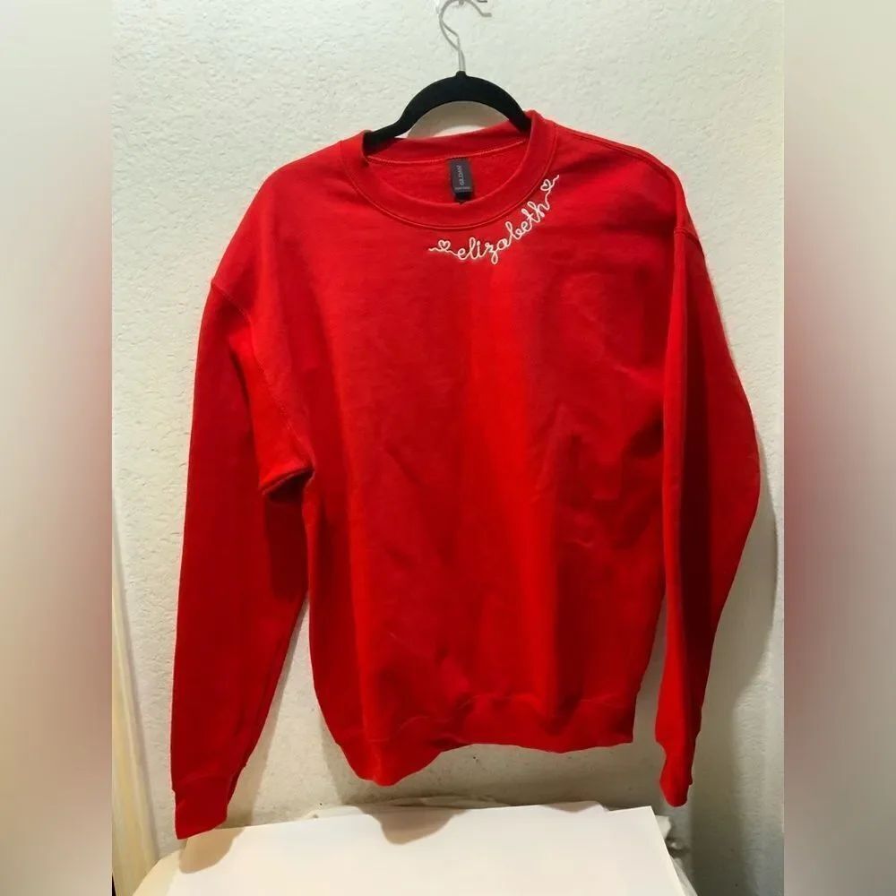 Elizabeth red Sweatshirt Design Around the Neck Embroidered Elizabeth size M